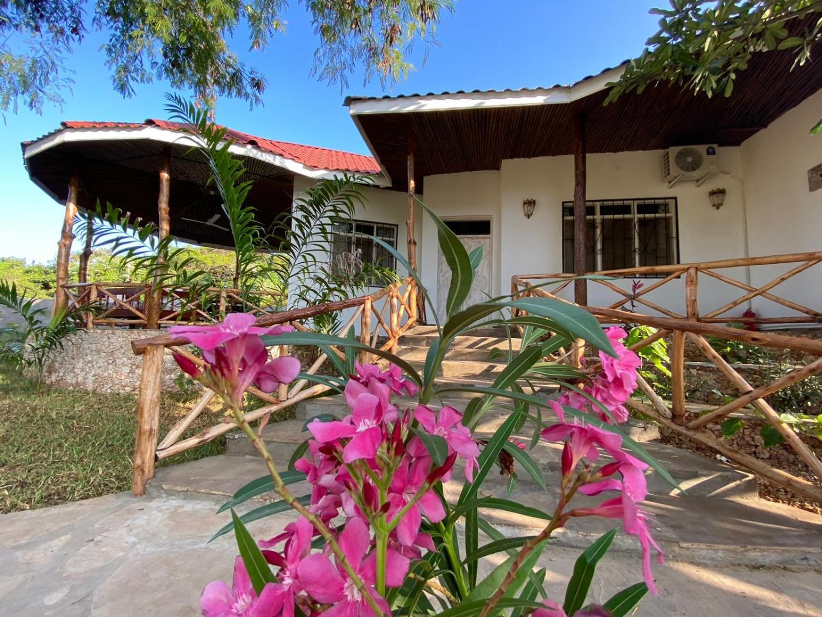 Hotel Villa Malindi Exterior photo