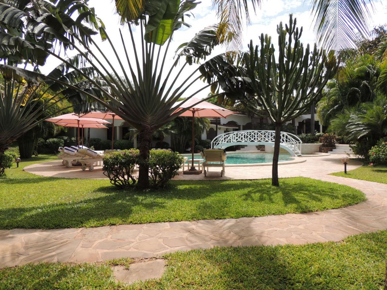 Hotel Villa Malindi Exterior photo